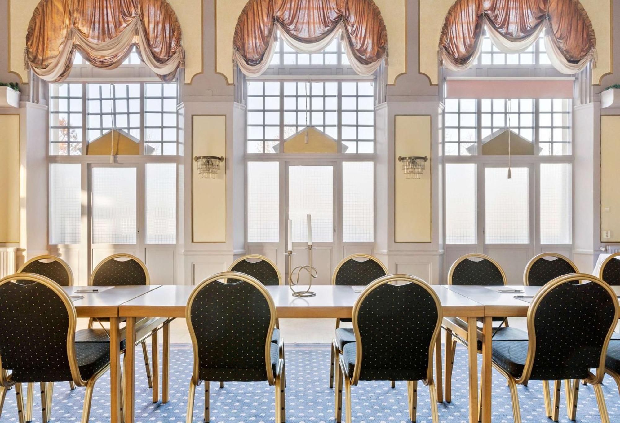 Best Western Hotel Statt Katrineholm Esterno foto