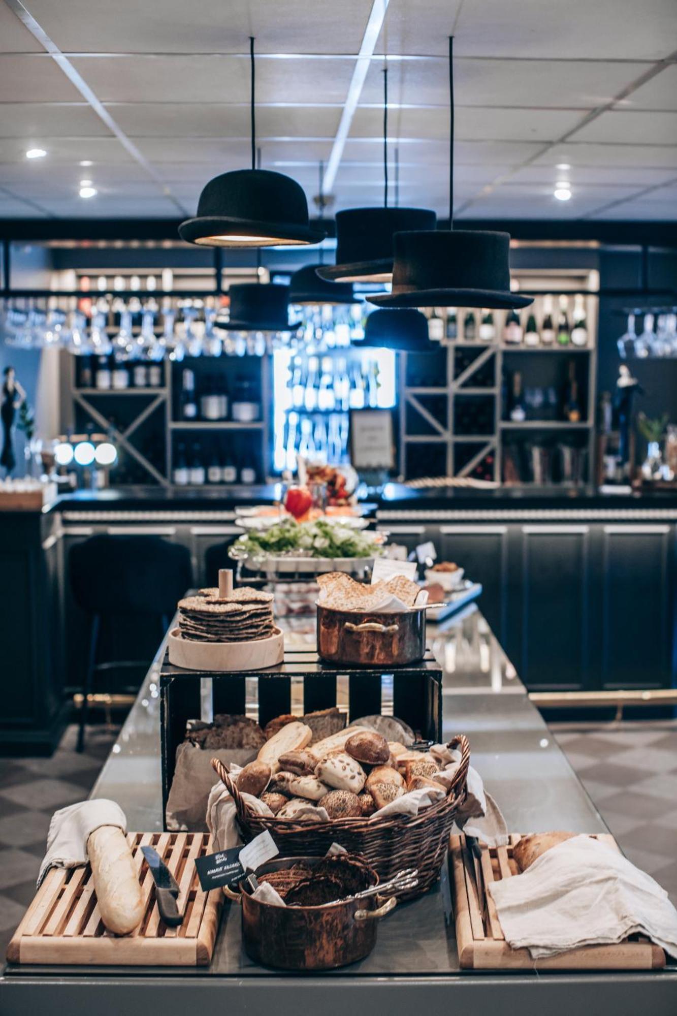 Best Western Hotel Statt Katrineholm Esterno foto