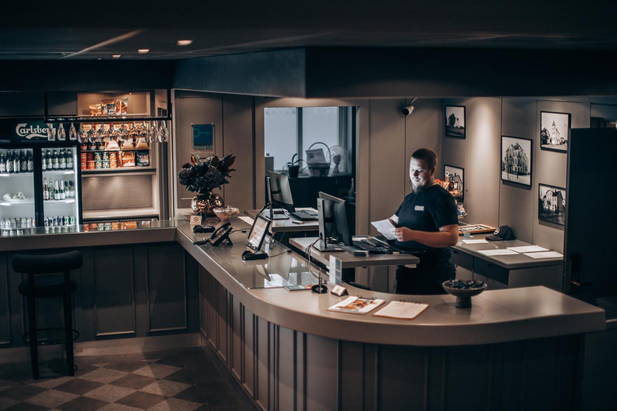 Best Western Hotel Statt Katrineholm Esterno foto